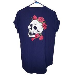 Hollister Must Have Collection Black T-shirt Skull & Roses Woman's Size Medium